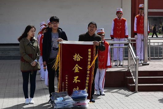 山西盛大鋼結構走進昌源小學，感恩雷鋒精神