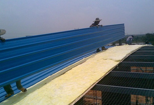 常見的鋼結構廠房保溫材料